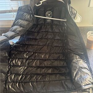 American Eagle Outfitters Black Puffer Vest
